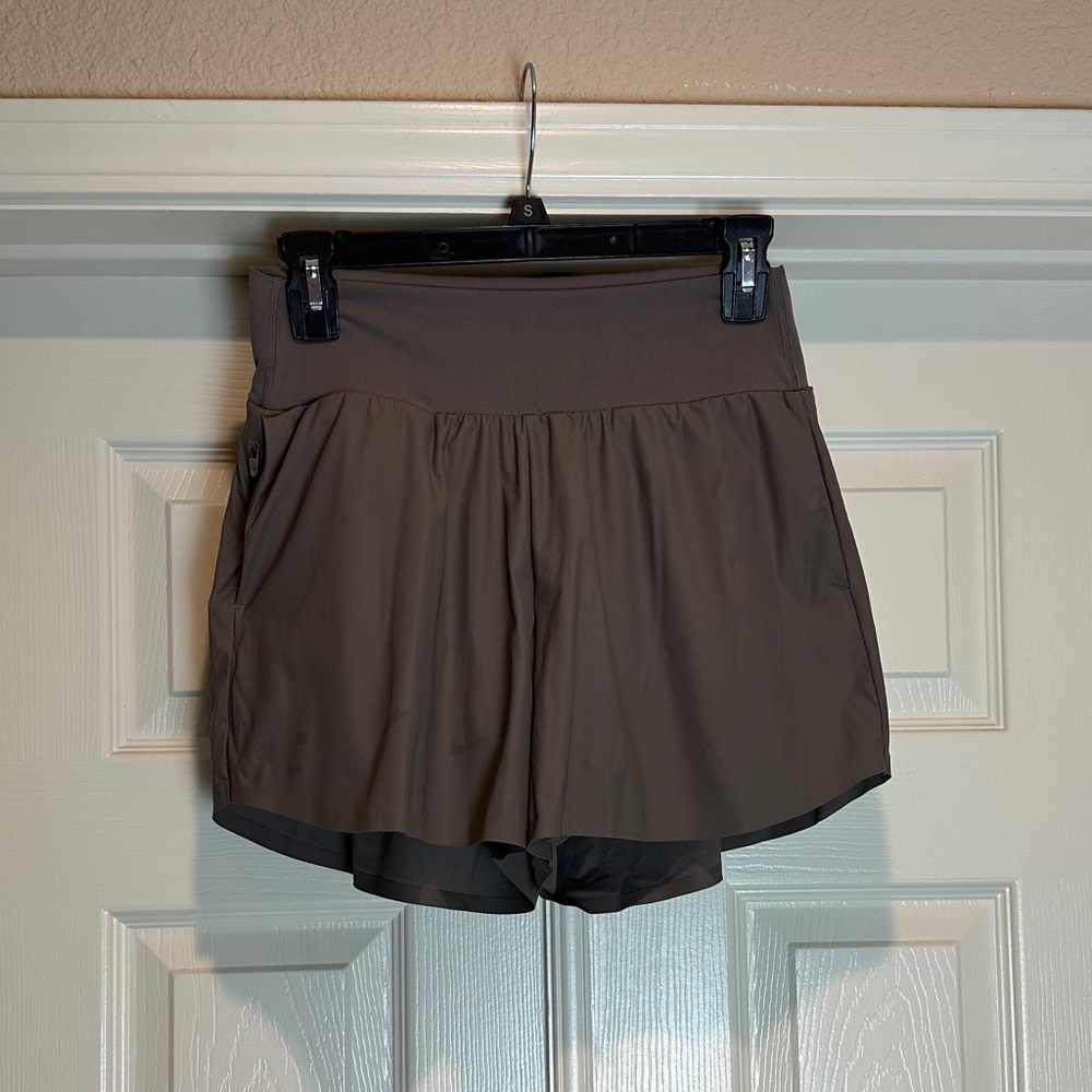 Uniqlo Women's Dark Gray Athletic Shorts